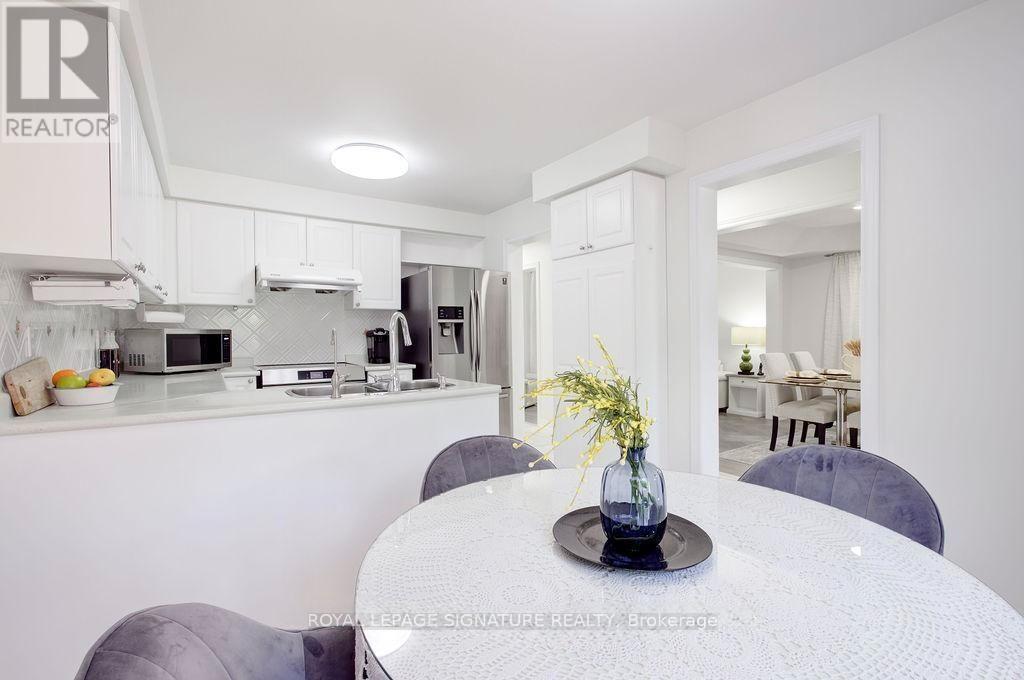 5386 Landsborough Avenue, Mississauga, Ontario  L5R 3X2 - Photo 19 - W13796576