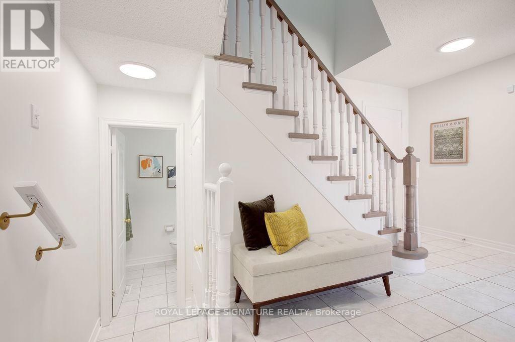 5386 Landsborough Avenue, Mississauga, Ontario  L5R 3X2 - Photo 20 - W13796576