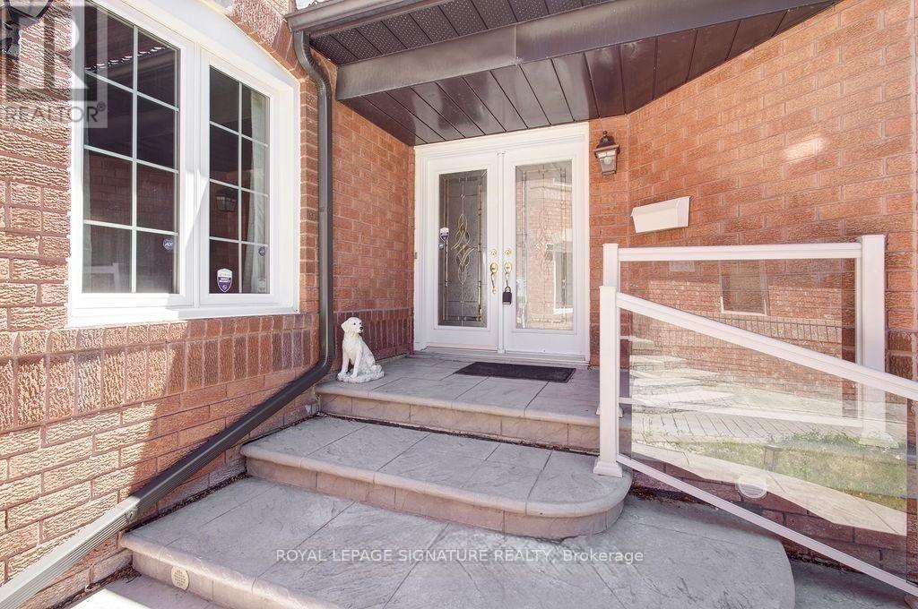 5386 Landsborough Avenue, Mississauga, Ontario  L5R 3X2 - Photo 33 - W13796576