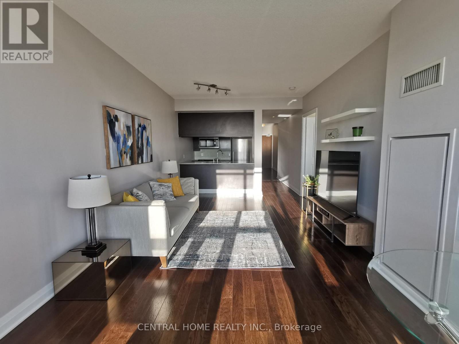 613 - 1055 Southdown Road, Mississauga, Ontario  L5J 0A3 - Photo 2 - W13796582