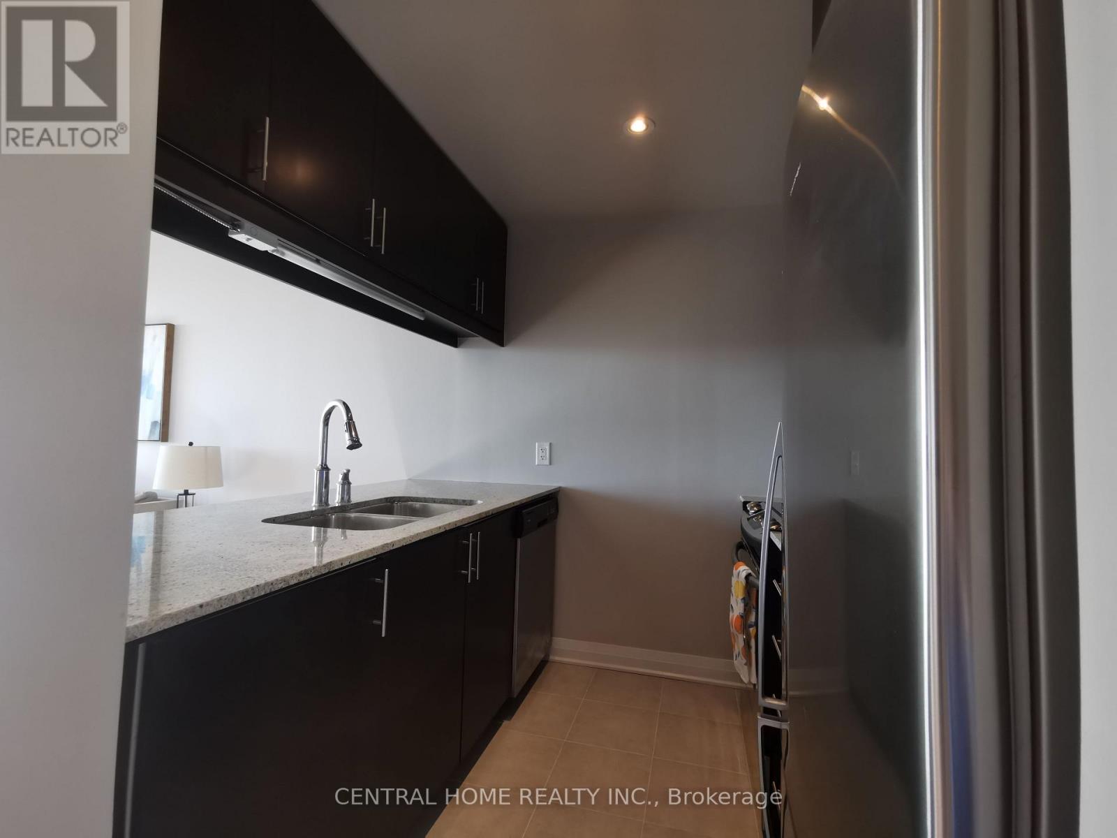 613 - 1055 Southdown Road, Mississauga, Ontario  L5J 0A3 - Photo 6 - W13796582
