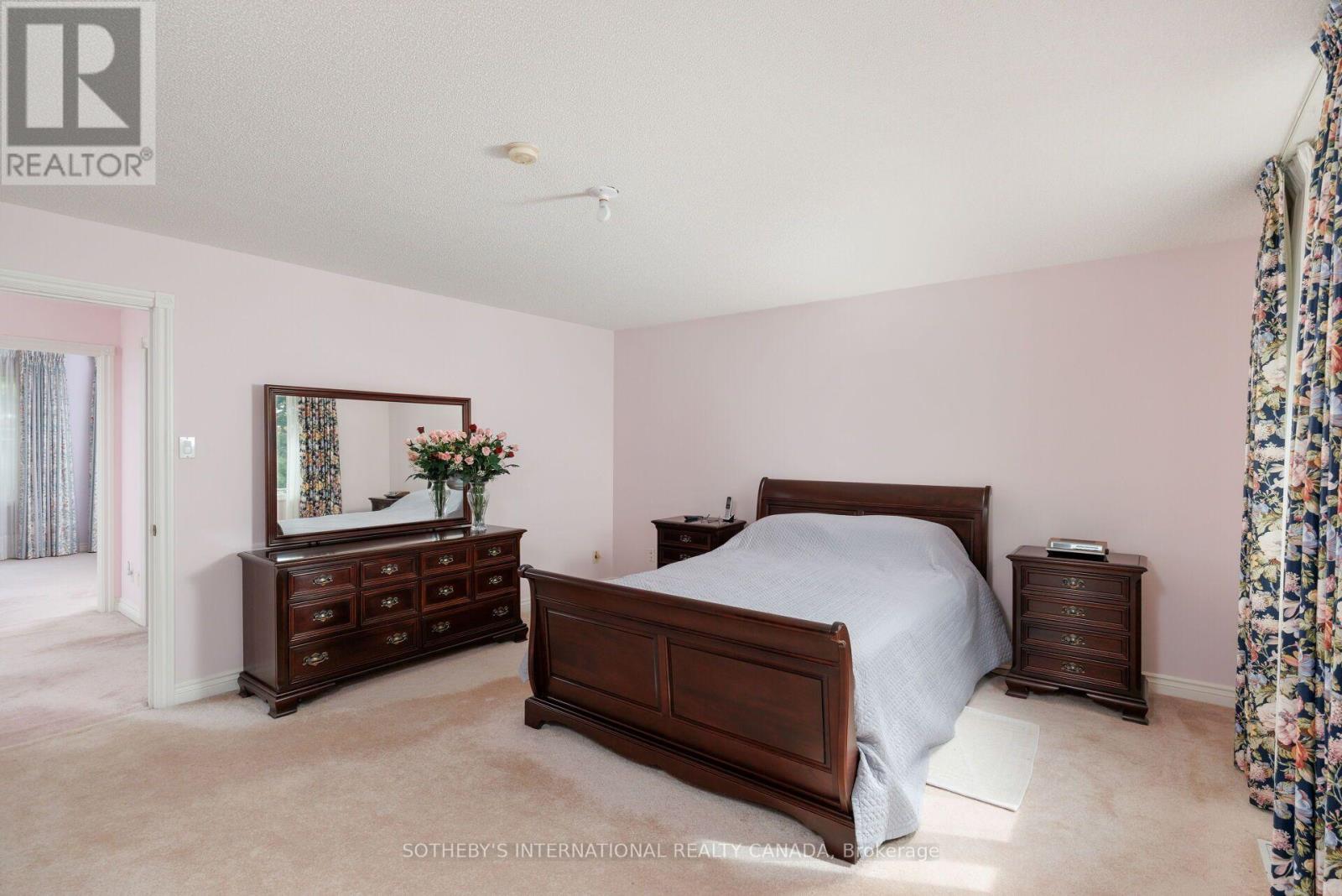 47 Great Oak Drive, Toronto, Ontario  M9A 1N3 - Photo 21 - W13796614