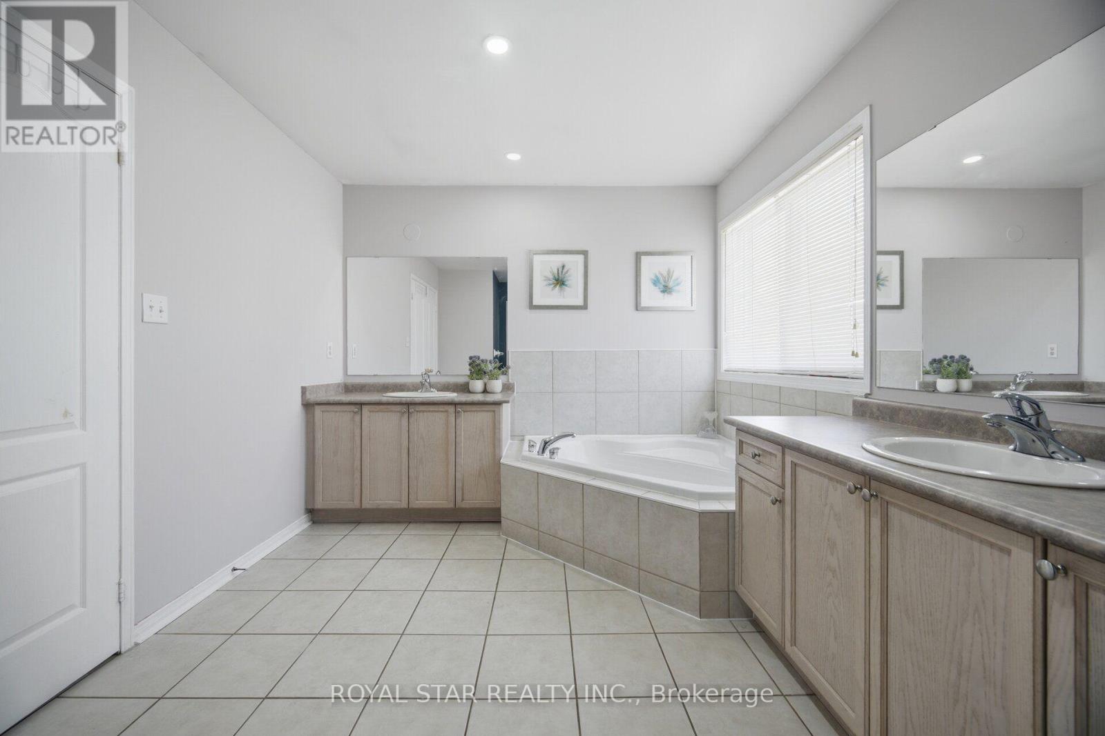 18 Summer Mist Court, Brampton, Ontario  L6R 2Z1 - Photo 26 - W13796638
