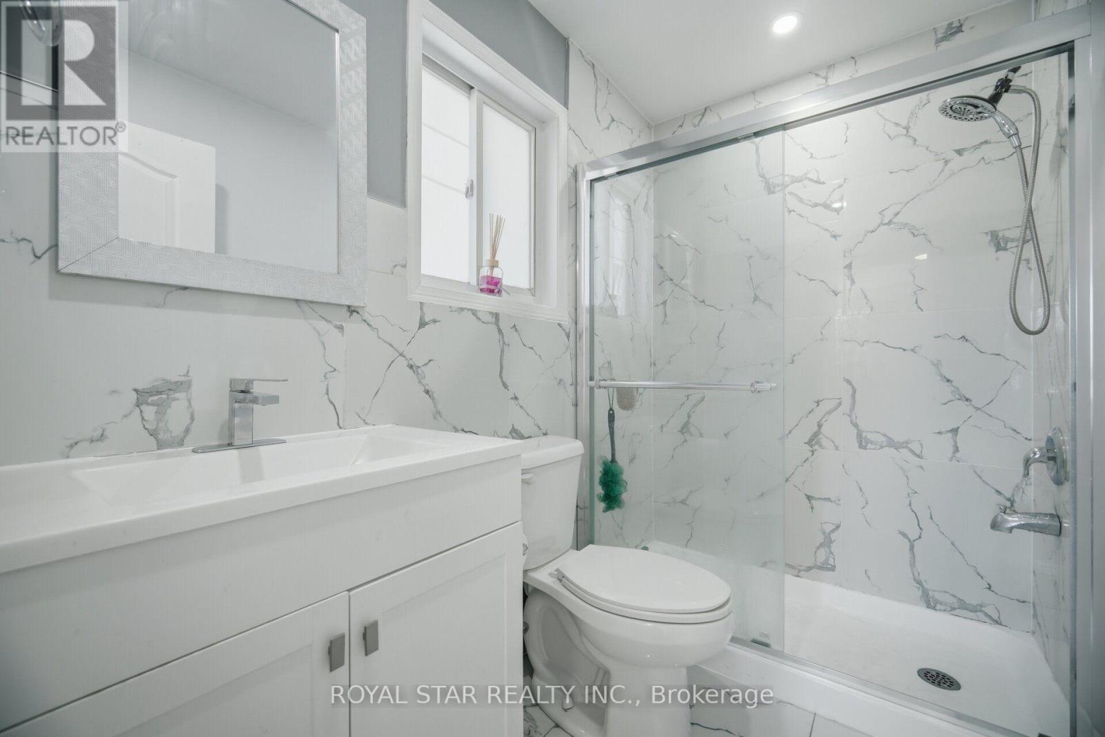 18 Summer Mist Court, Brampton, Ontario  L6R 2Z1 - Photo 31 - W13796638