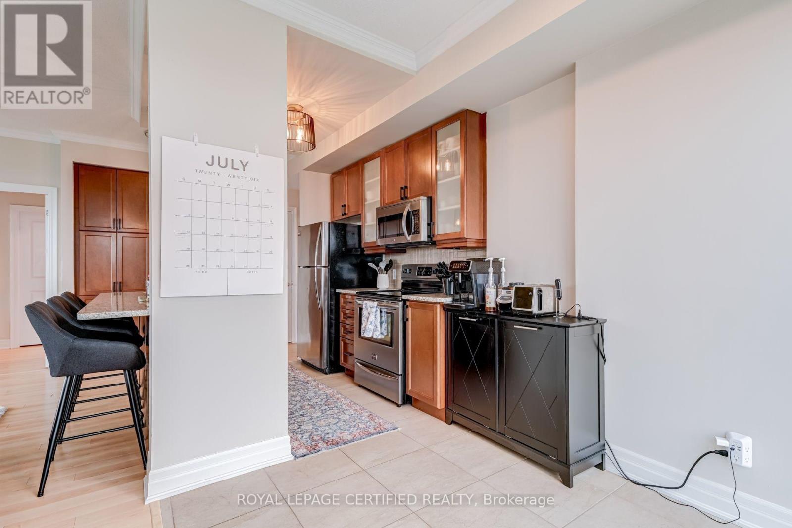 1806 - 100 John Street, Brampton, Ontario  L6W 0A8 - Photo 14 - W13796676