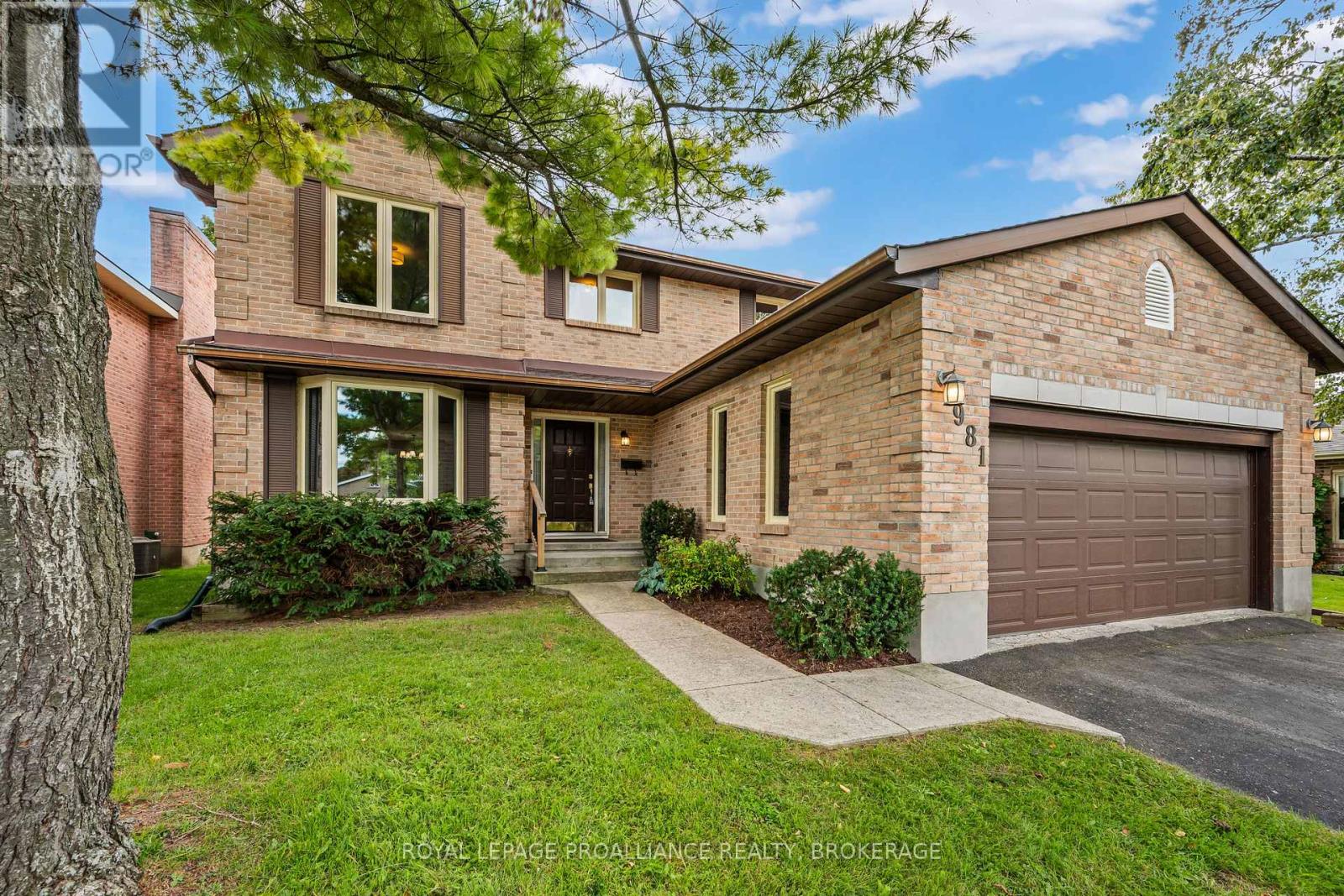 981 Edinborough Crescent, Kingston, Ontario  K7P 2C8 - Photo 2 - X13796224