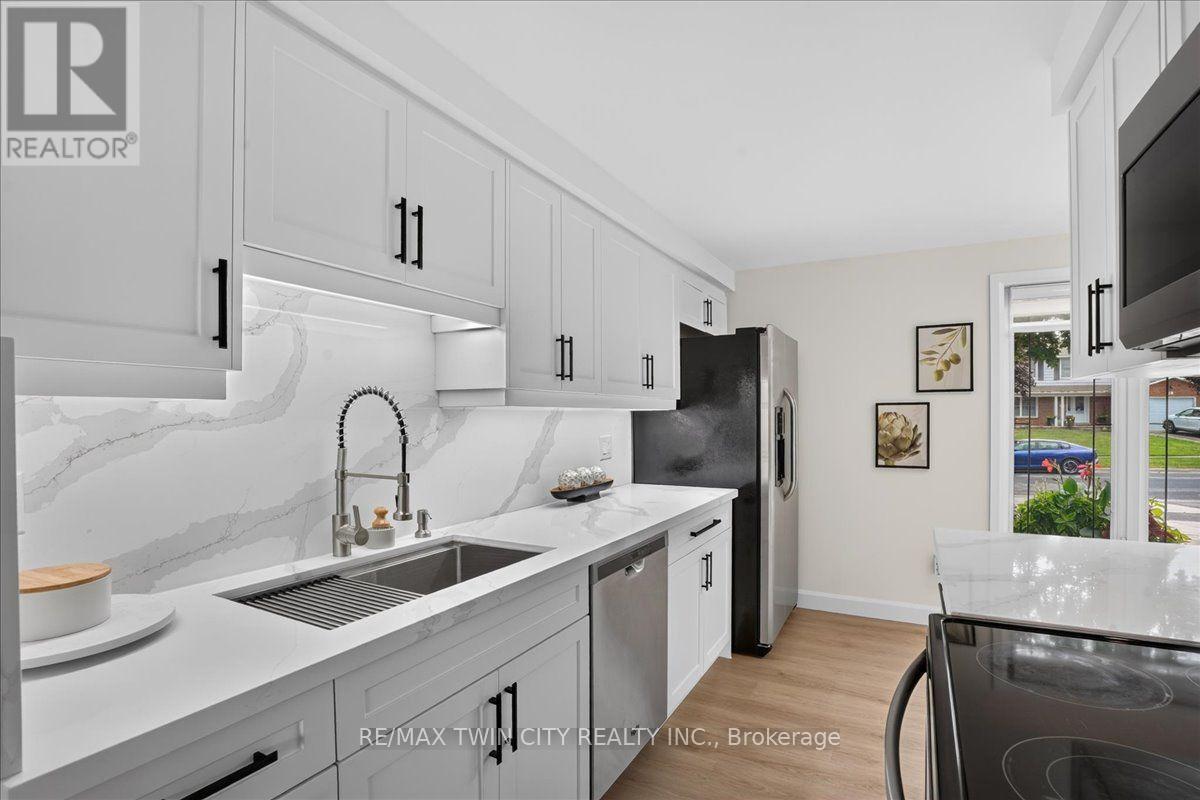 23 Briar Knoll Drive, Kitchener, Ontario  N2E 1X9 - Photo 11 - X13796498