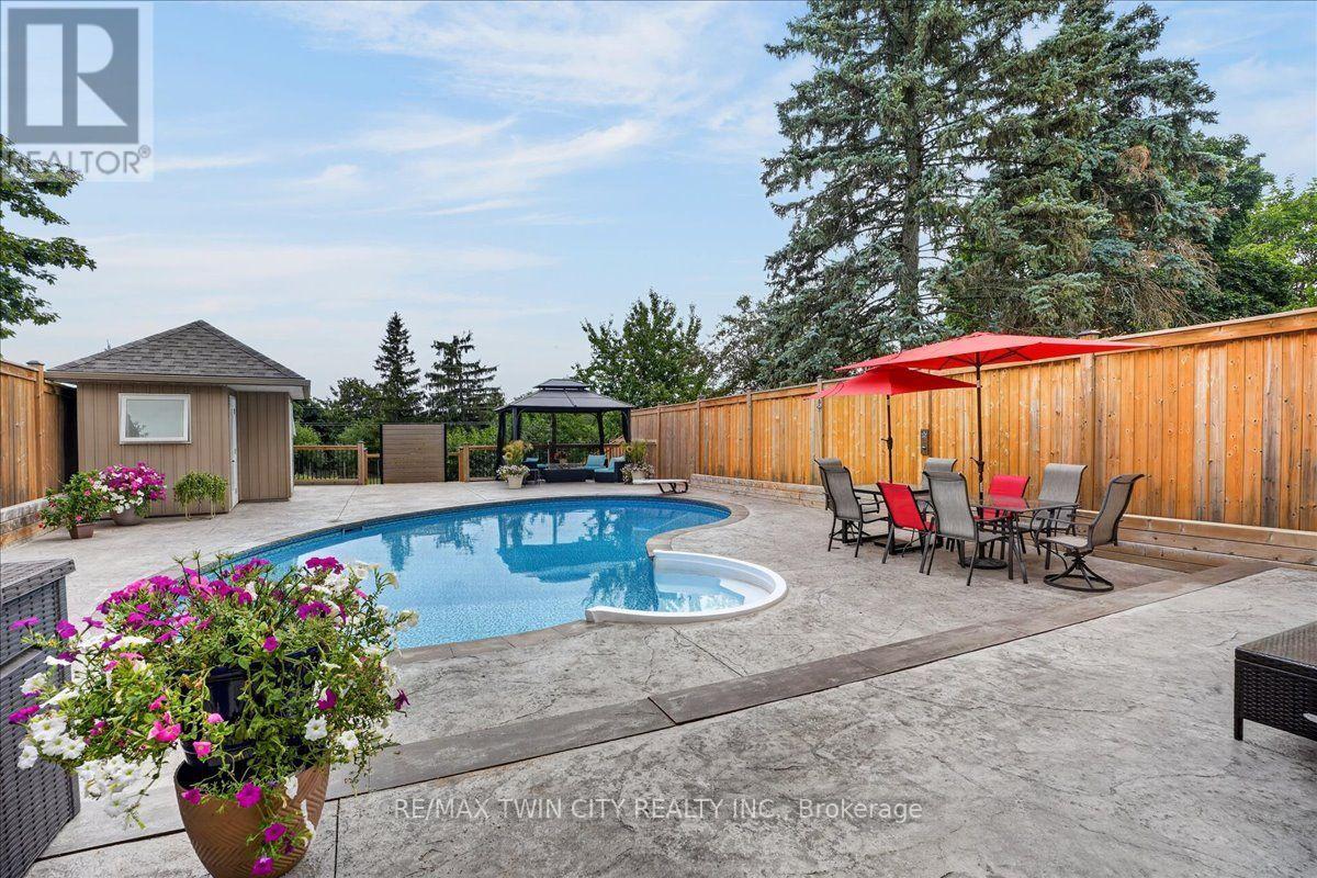 23 Briar Knoll Drive, Kitchener, Ontario  N2E 1X9 - Photo 40 - X13796498