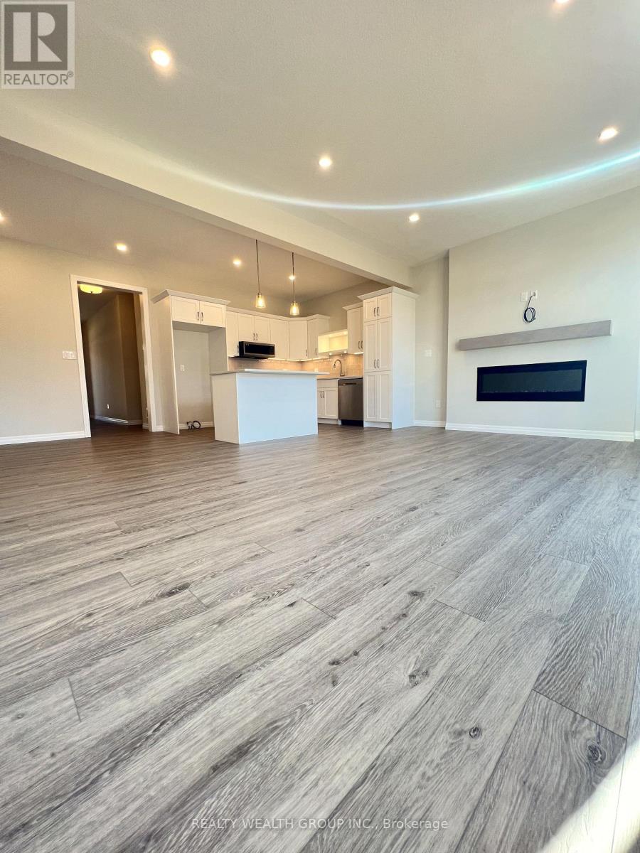 78 Keba Crescent, Tillsonburg, Ontario  N4G 0K7 - Photo 4 - X13796612