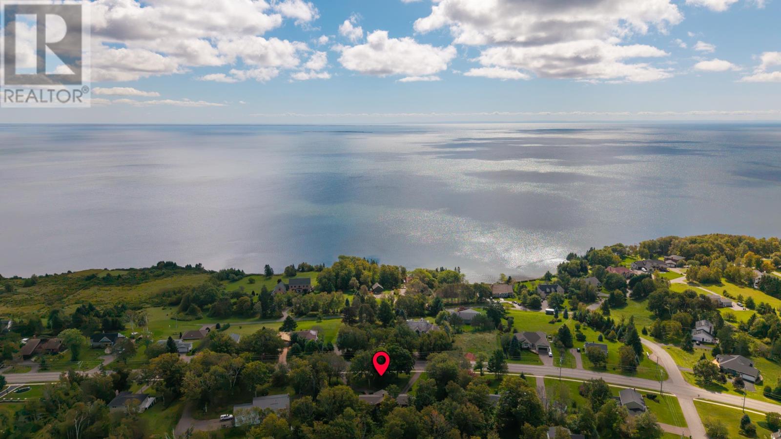 227 Keppoch Road, Stratford, Prince Edward Island  C1B 2J5 - Photo 2 - 202623627