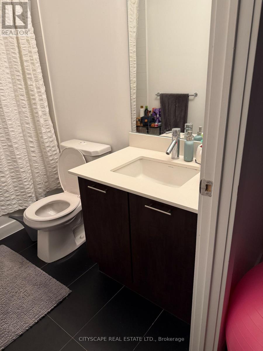 Th03 - 20 Bruyeres Mews, Toronto, Ontario  M5V 0G8 - Photo 20 - C13796142