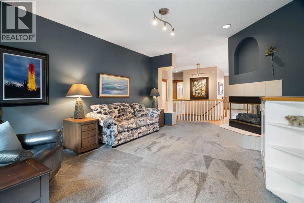 190 Woodpark Circle SW, Calgary, Alberta T2W 6G1 - Photo 13 - A2345617