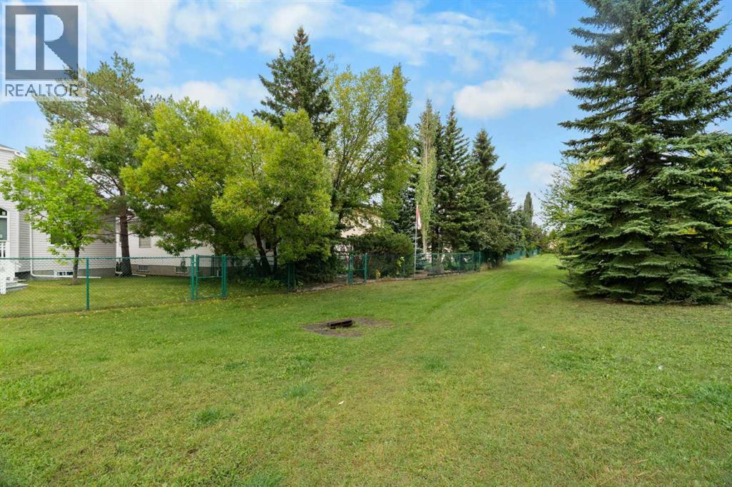 190 Woodpark Circle SW, Calgary, Alberta T2W 6G1 - Photo 43 - A2345617