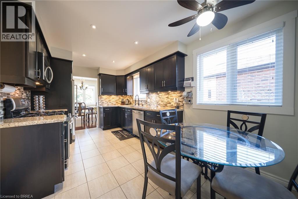 15 Fox Run, Brantford, Ontario  N3R 7P9 - Photo 11 - 40863704