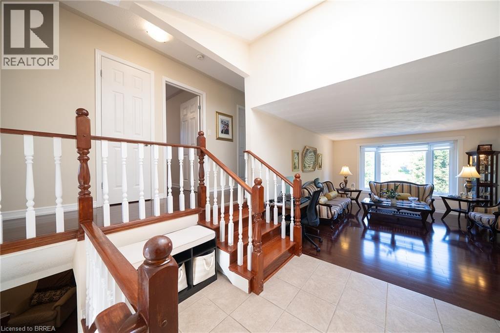 15 Fox Run, Brantford, Ontario  N3R 7P9 - Photo 7 - 40863704