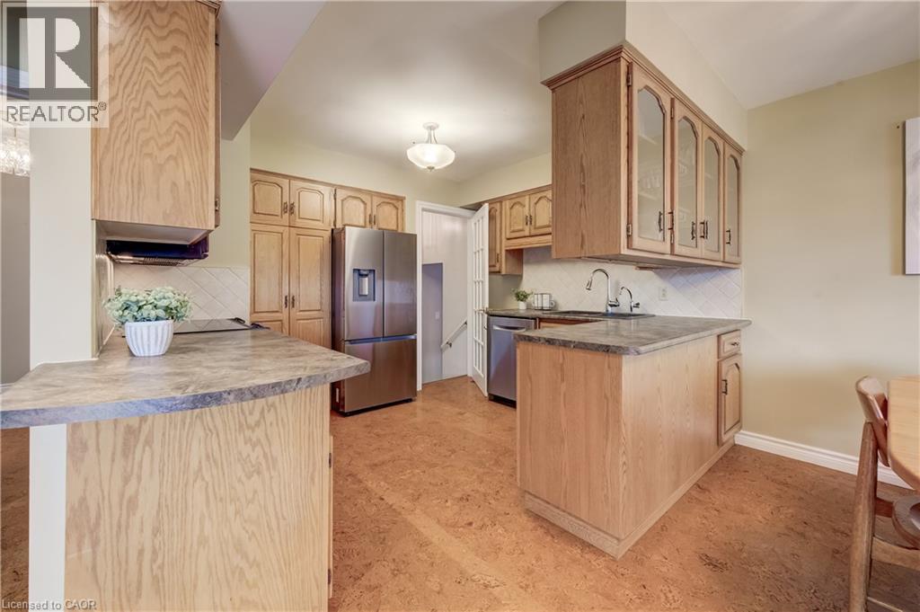 54 Fairlawn Road, Kitchener, Ontario  N2C 1X9 - Photo 12 - 40863885