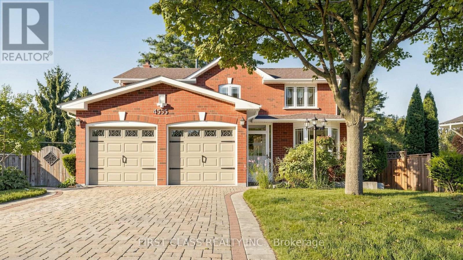 4555 CARPENTER COURT, Mississauga, Ontario