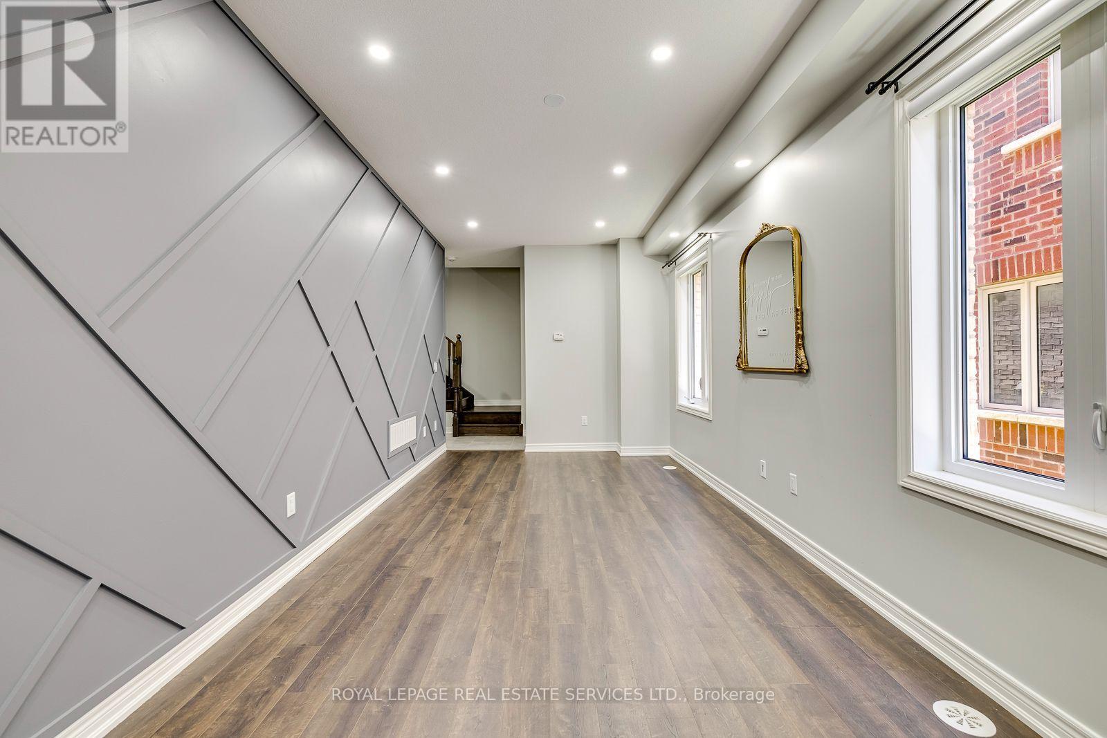 486 Silver Maple Road, Oakville, Ontario  L6H 3P6 - Photo 14 - W13571104
