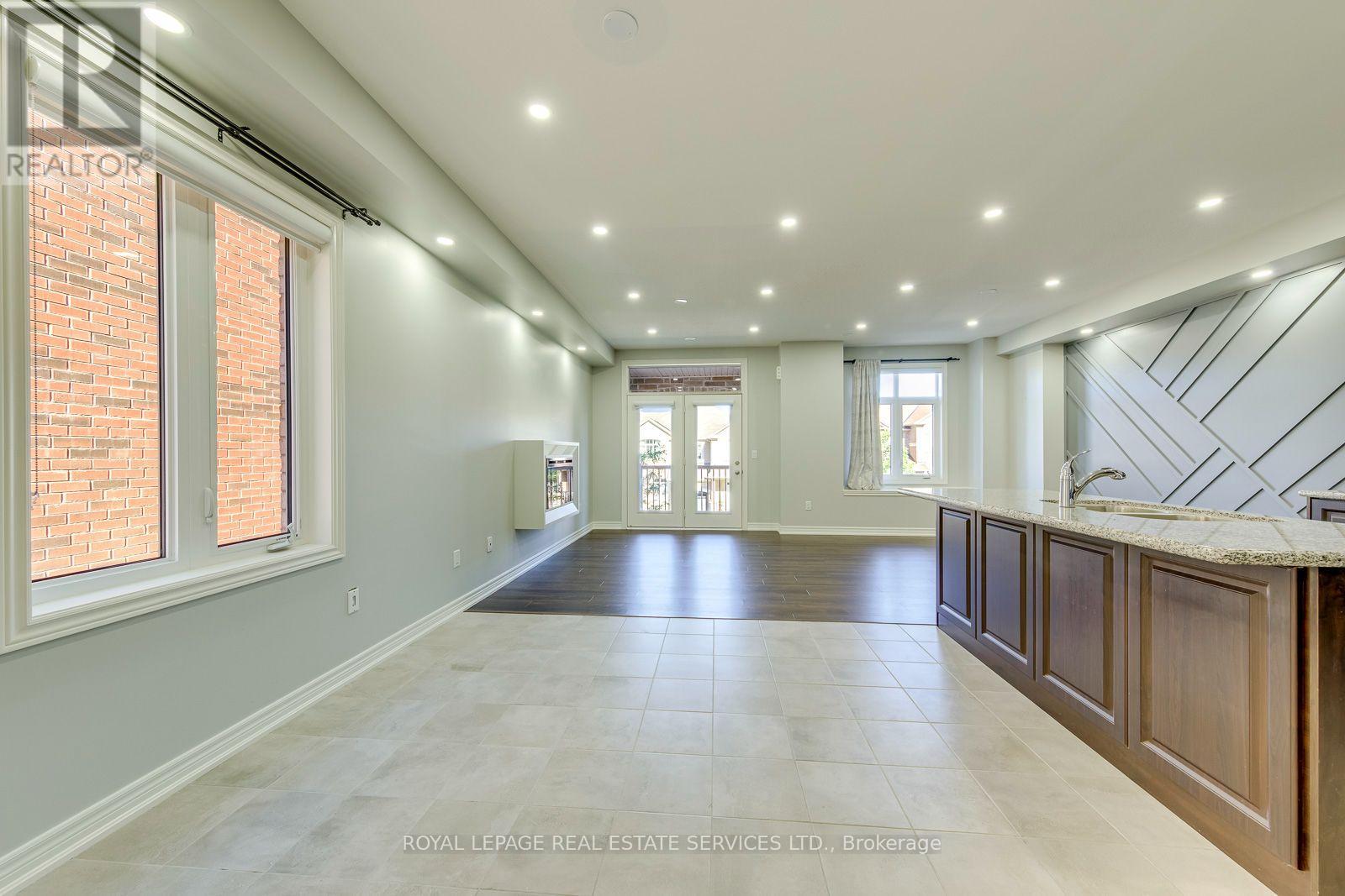 486 Silver Maple Road, Oakville, Ontario  L6H 3P6 - Photo 20 - W13571104