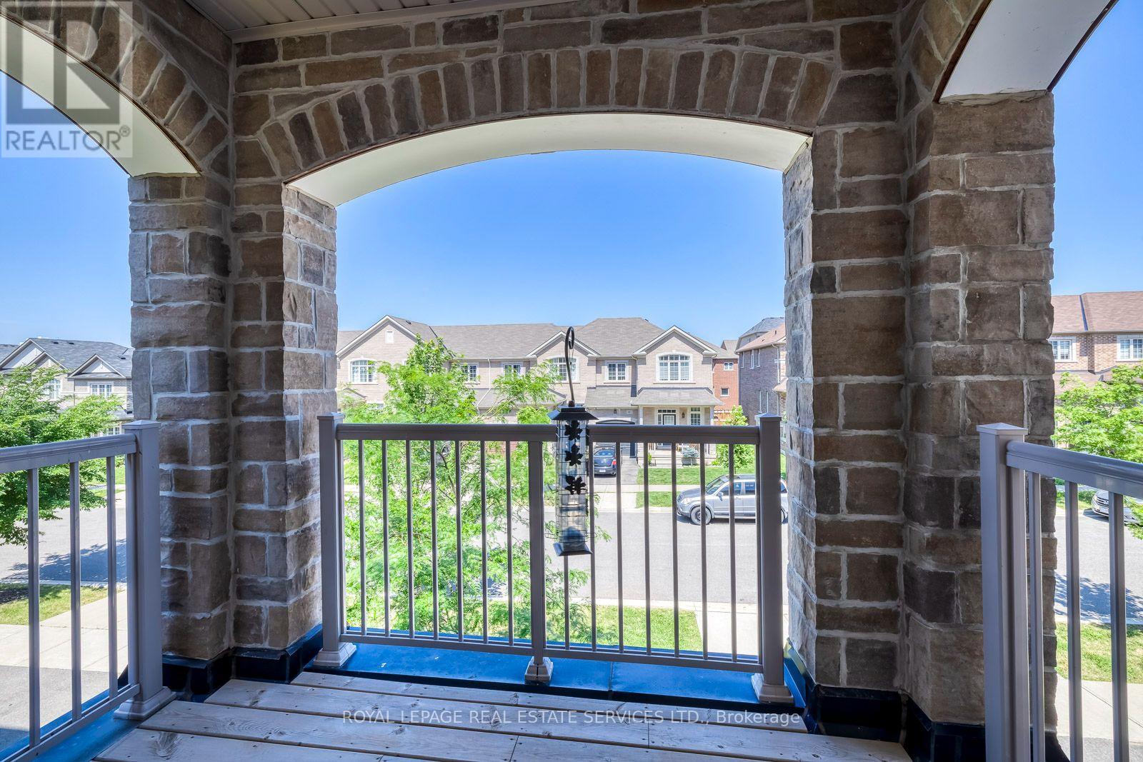 486 Silver Maple Road, Oakville, Ontario  L6H 3P6 - Photo 7 - W13571104