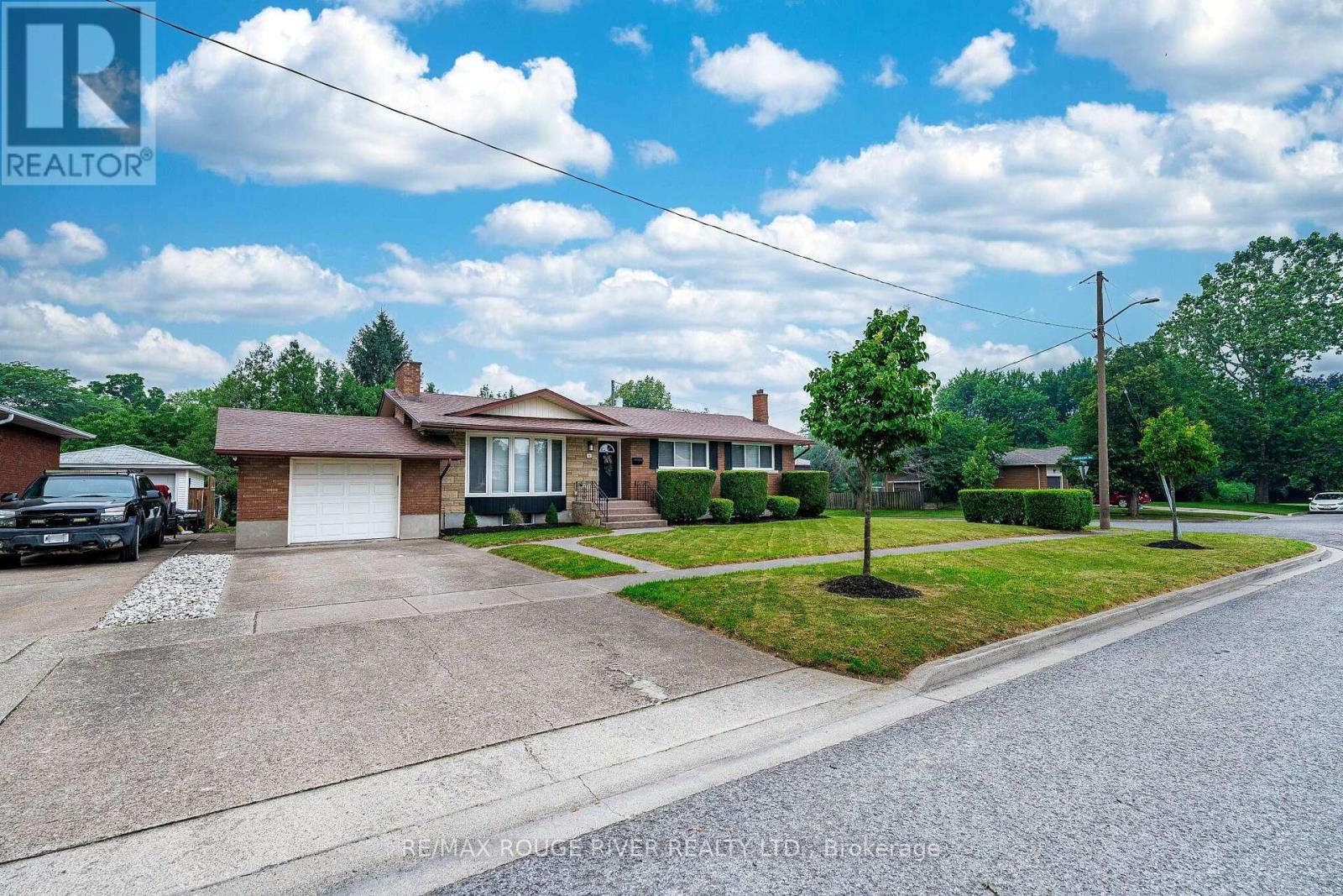 25 CLEARVIEW HEIGHTS, St. Catharines, Ontario