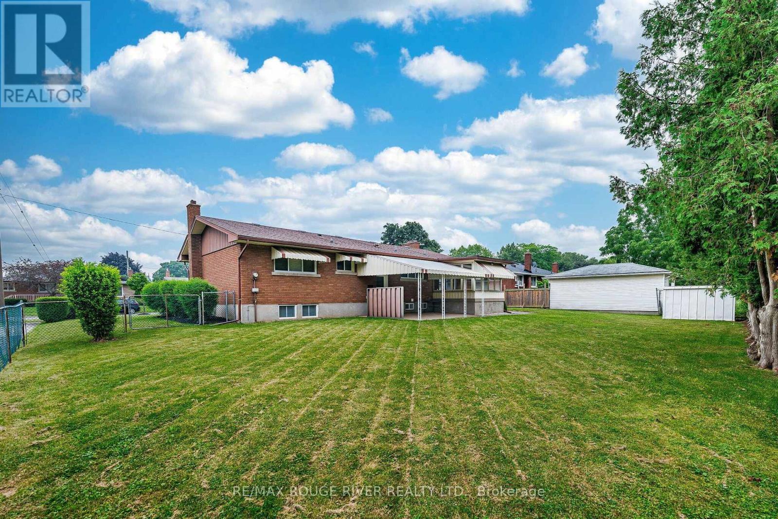 25 Clearview Heights, St. Catharines, Ontario  L2T 2W2 - Photo 48 - X13658856