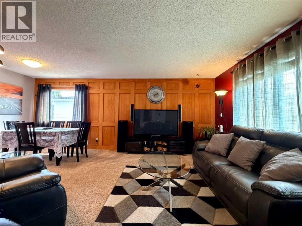 508 7 Avenue, Beaverlodge, Alberta T0H 0C0 - Photo 13 - A2343525
