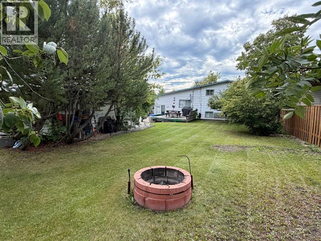 508 7 Avenue, Beaverlodge, Alberta T0H 0C0 - Photo 46 - A2343525