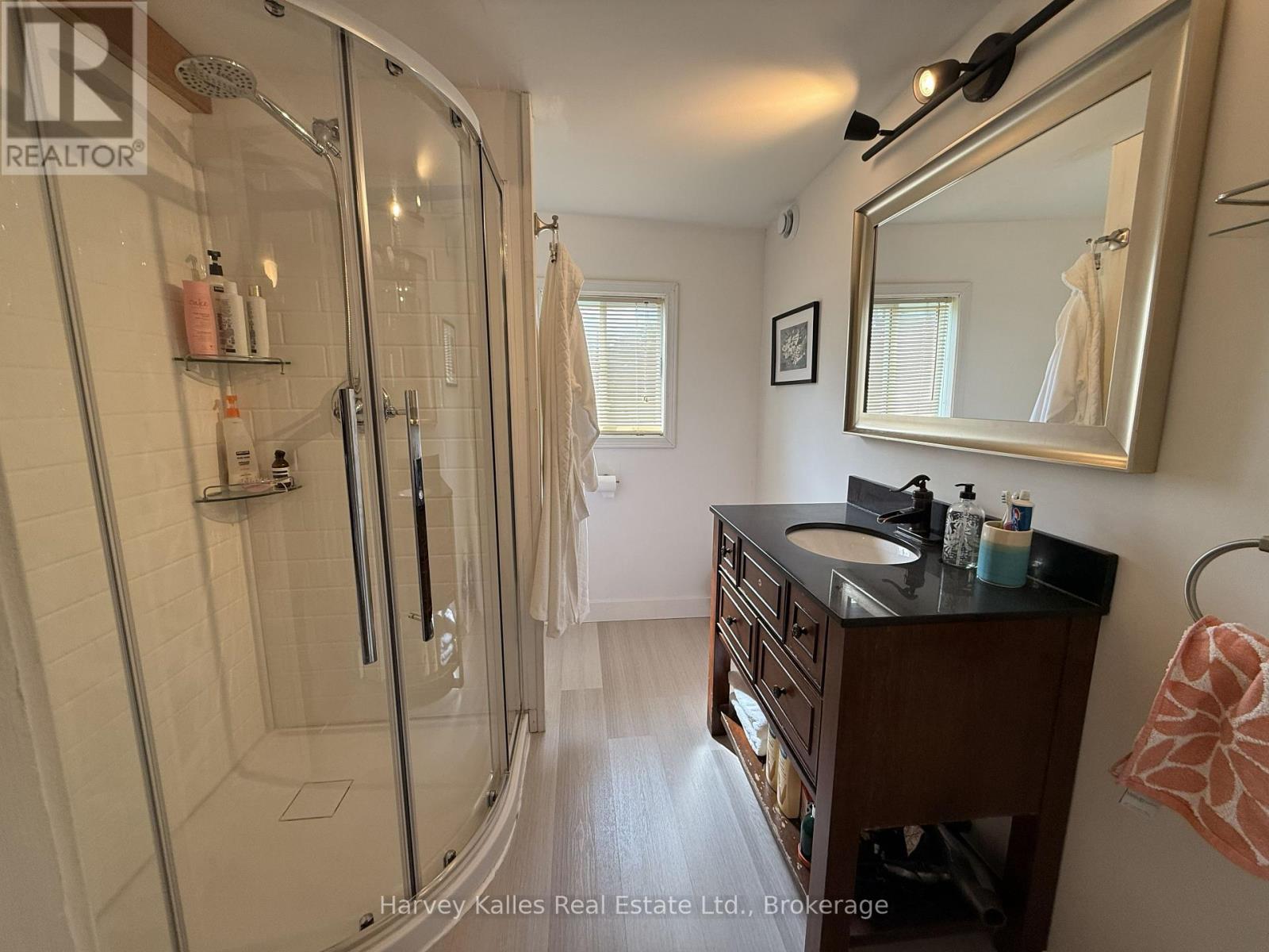 90 Main Street, Prince Edward County (Wellington Ward), Ontario  K0K 3L0 - Photo 13 - X13796730