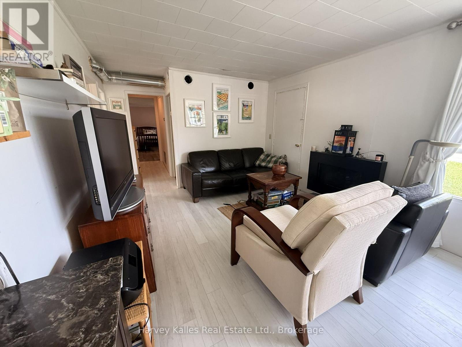 90 Main Street, Prince Edward County (Wellington Ward), Ontario  K0K 3L0 - Photo 7 - X13796730