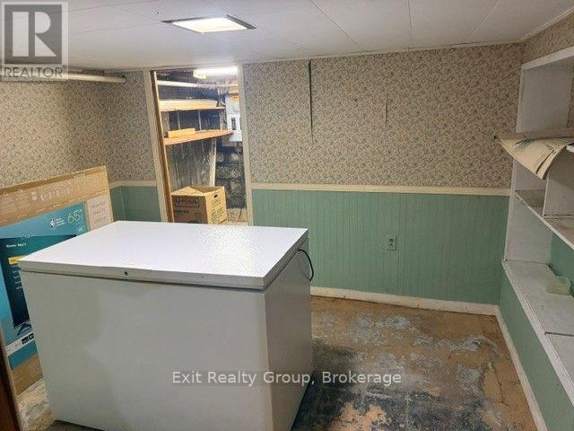 593 County Rd 28, Prince Edward County (Ameliasburg Ward), Ontario  K8N 4Z7 - Photo 23 - X13796792