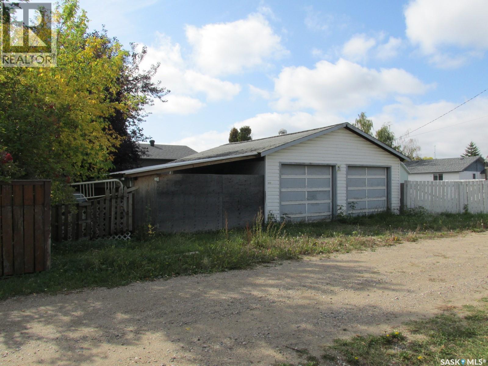 617 8th Avenue W, Nipawin, Saskatchewan  S0E 1E0 - Photo 40 - SK048707