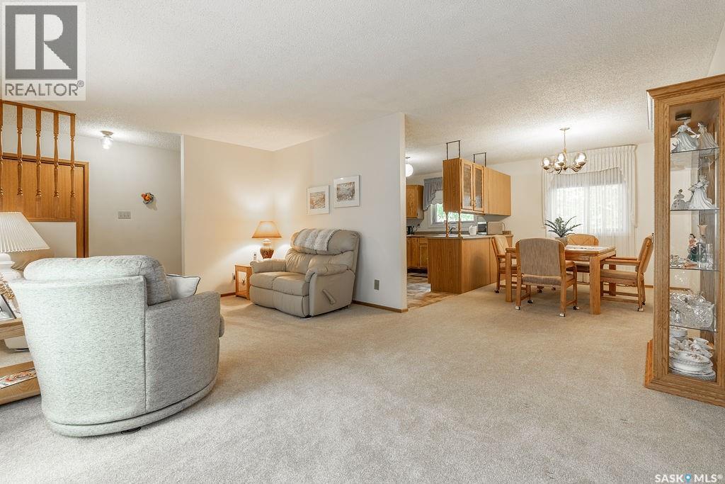567 Delaronde Road, Saskatoon, Saskatchewan  S7J 4A7 - Photo 3 - SK048702