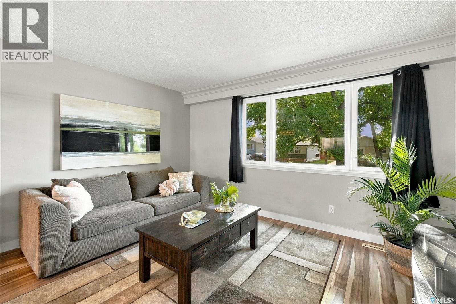 134 Ross Crescent, Saskatoon, Saskatchewan  S7L 4B3 - Photo 4 - SK048646