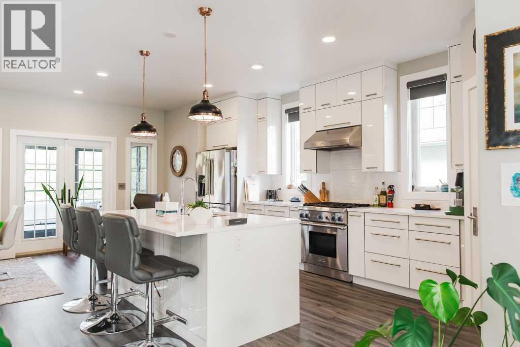 10108 95 Avenue photo 9