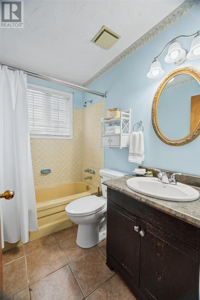 36 Elizabeth Drive, Paradise — photo 9