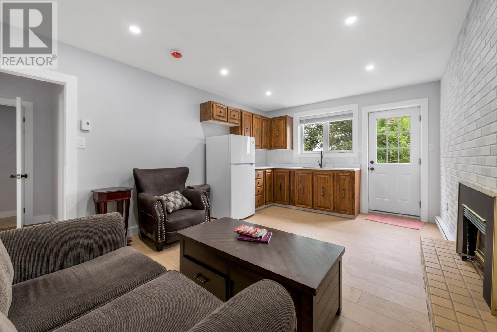 29 London Road, St. John's — photo 35