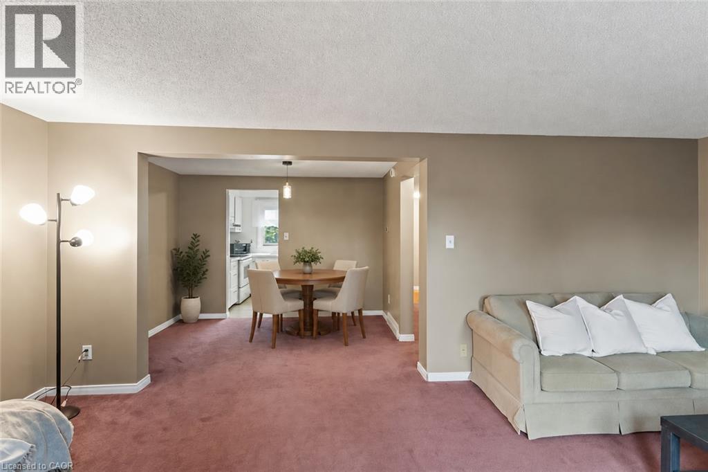 151 Gateshead Crescent Unit# 43, Stoney Creek, Ontario  L8G 3W1 - Photo 6 - 40862328