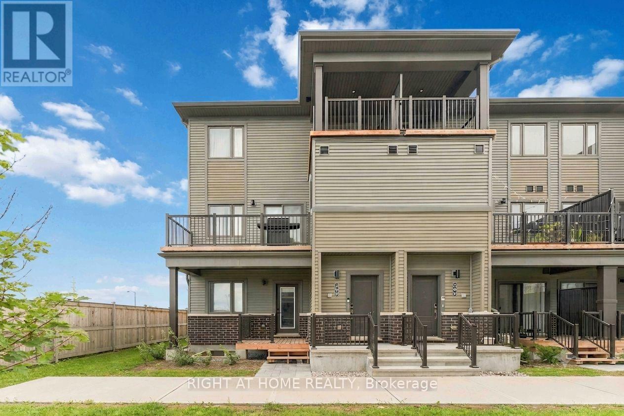 206 PARNIAN PRIVATE, Ottawa, Ontario