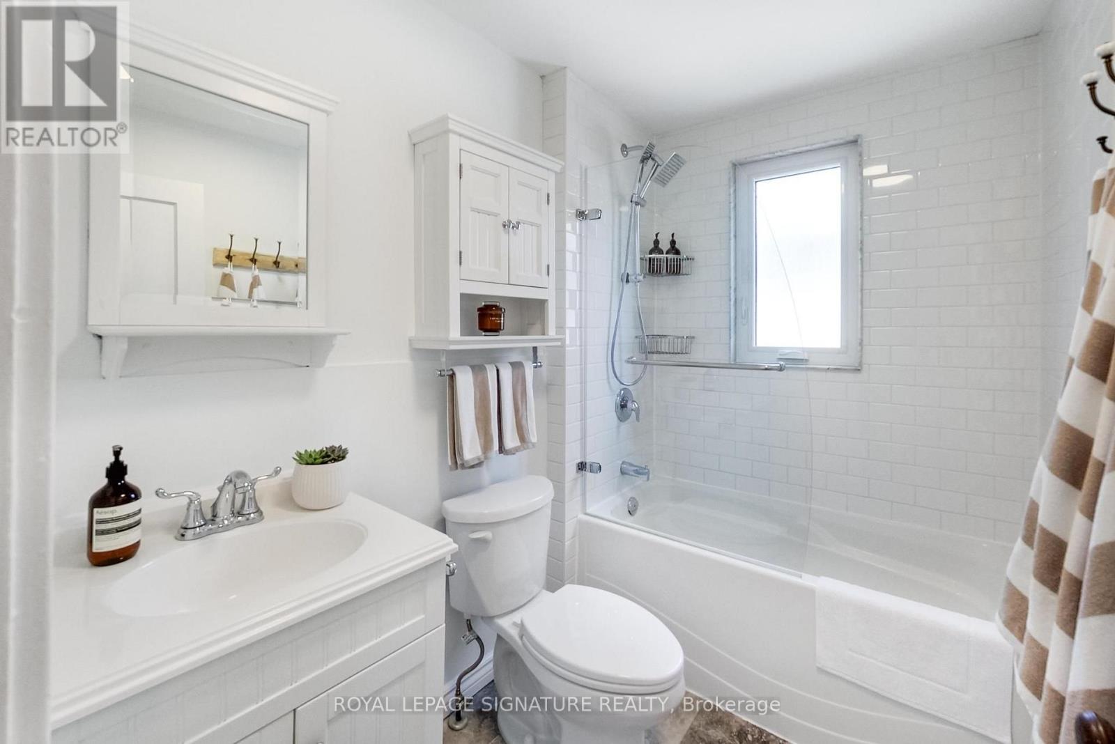 148 Mortimer Avenue, Toronto, Ontario  M4K 2A4 - Photo 22 - E13796864
