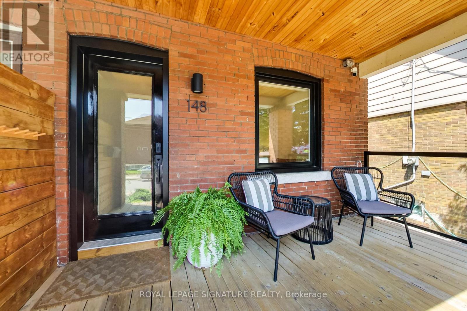 148 Mortimer Avenue, Toronto, Ontario M4K 2A4 - Photo 3 - E13796864