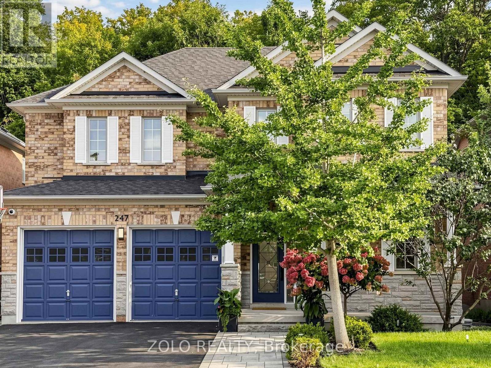 247 SUMMERIDGE DRIVE, Vaughan, Ontario