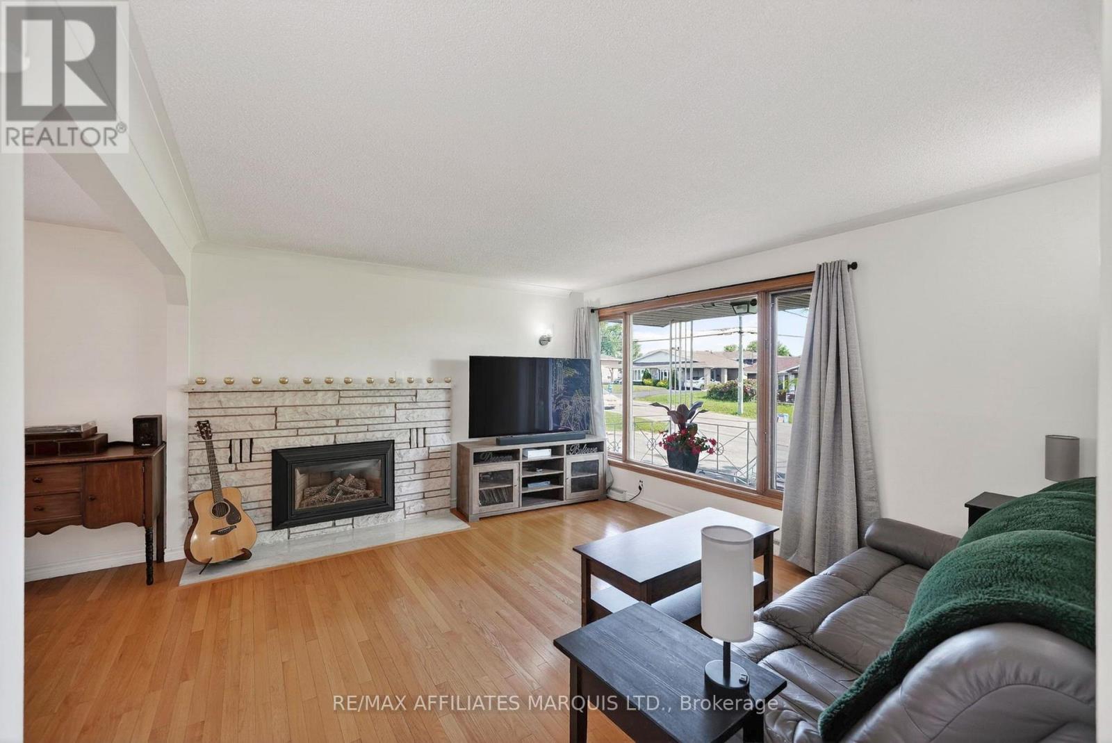 2706 Ross Avenue, Cornwall, Ontario  K6K 1E5 - Photo 2 - X13796848
