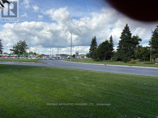 700 Brookdale Avenue, Cornwall, Ontario K6J 5M2 - Photo 4 - X13796878