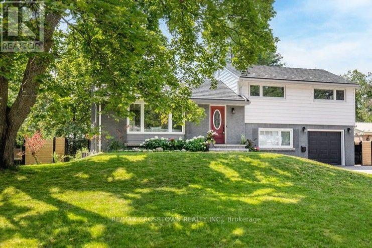 11 Castle Drive, Barrie (Sunnidale), Ontario  L4N 1P7 - Photo 2 - S13796754