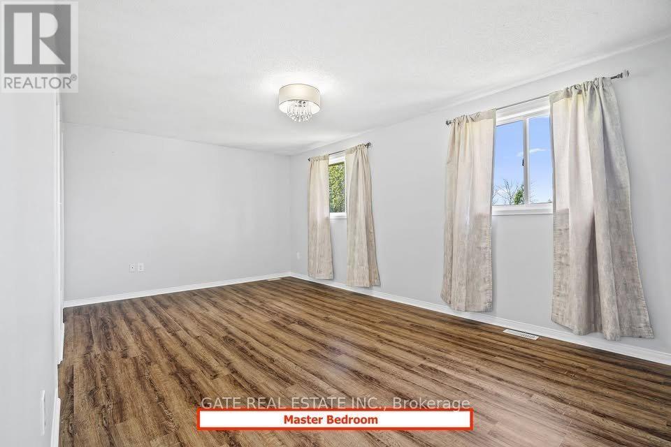 Main & 2nd Floor - 50 Stunden Lane, Barrie, Ontario  L4N 0H1 - Photo 14 - S13796814