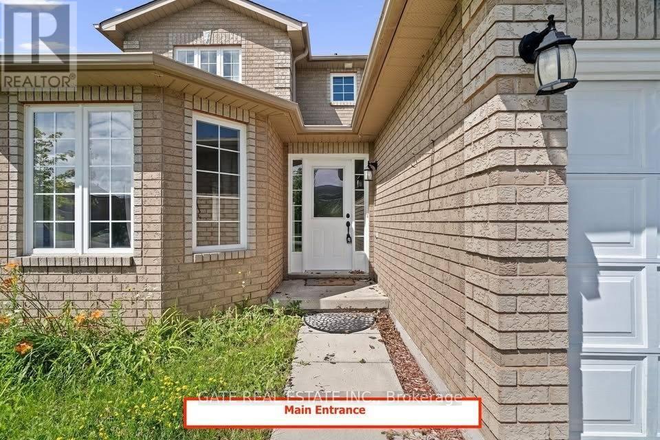 Main & 2nd Floor - 50 Stunden Lane, Barrie, Ontario  L4N 0H1 - Photo 2 - S13796814