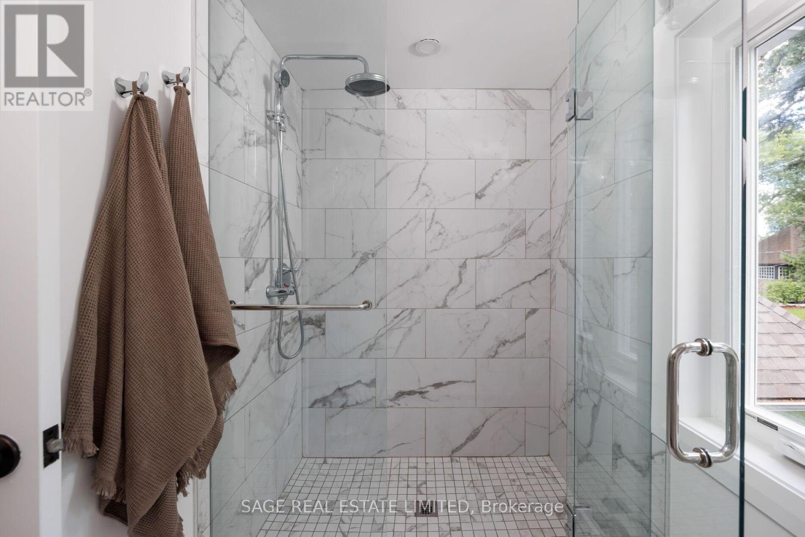53 Wilgar Road, Toronto, Ontario  M8X 1J8 - Photo 35 - W13796740