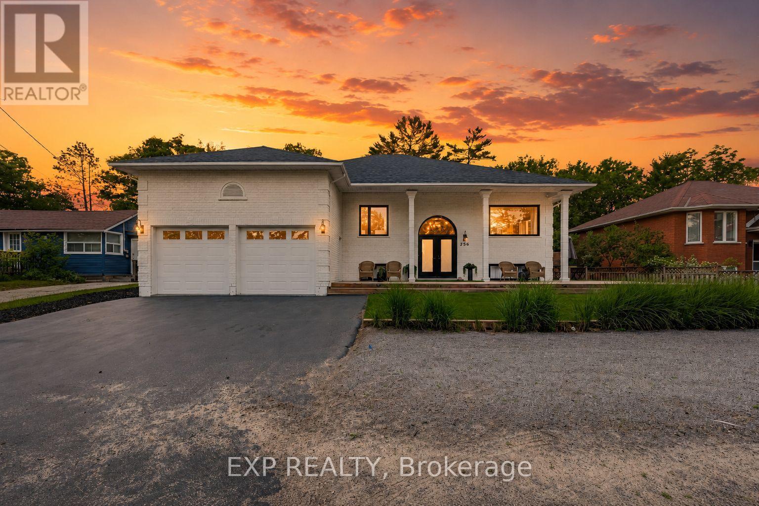 256 OLD MOSLEY STREET, Wasaga Beach, Ontario