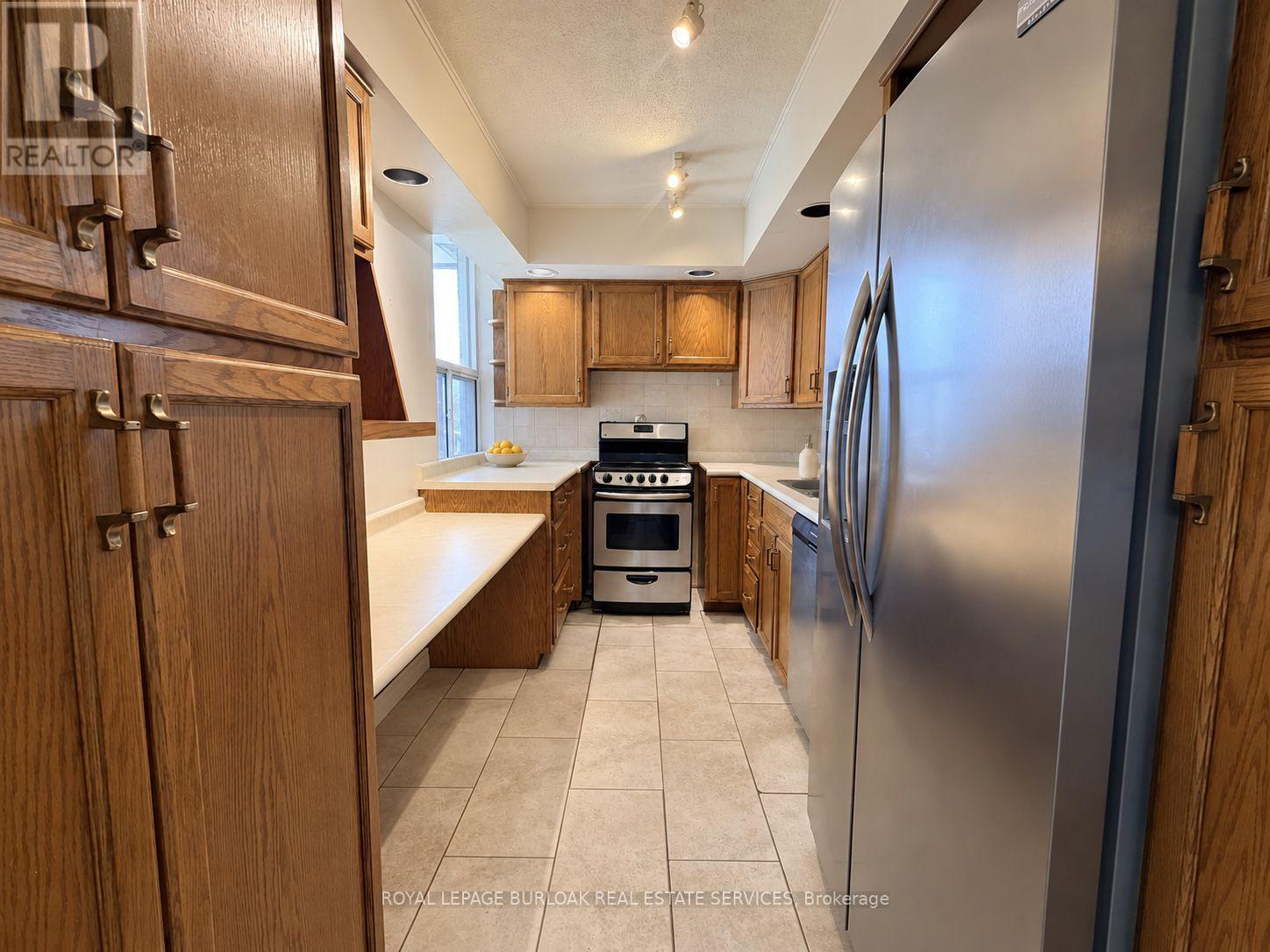 705 - 1415 Ghent Avenue, Burlington, Ontario  L7S 1X4 - Photo 9 - W13796414
